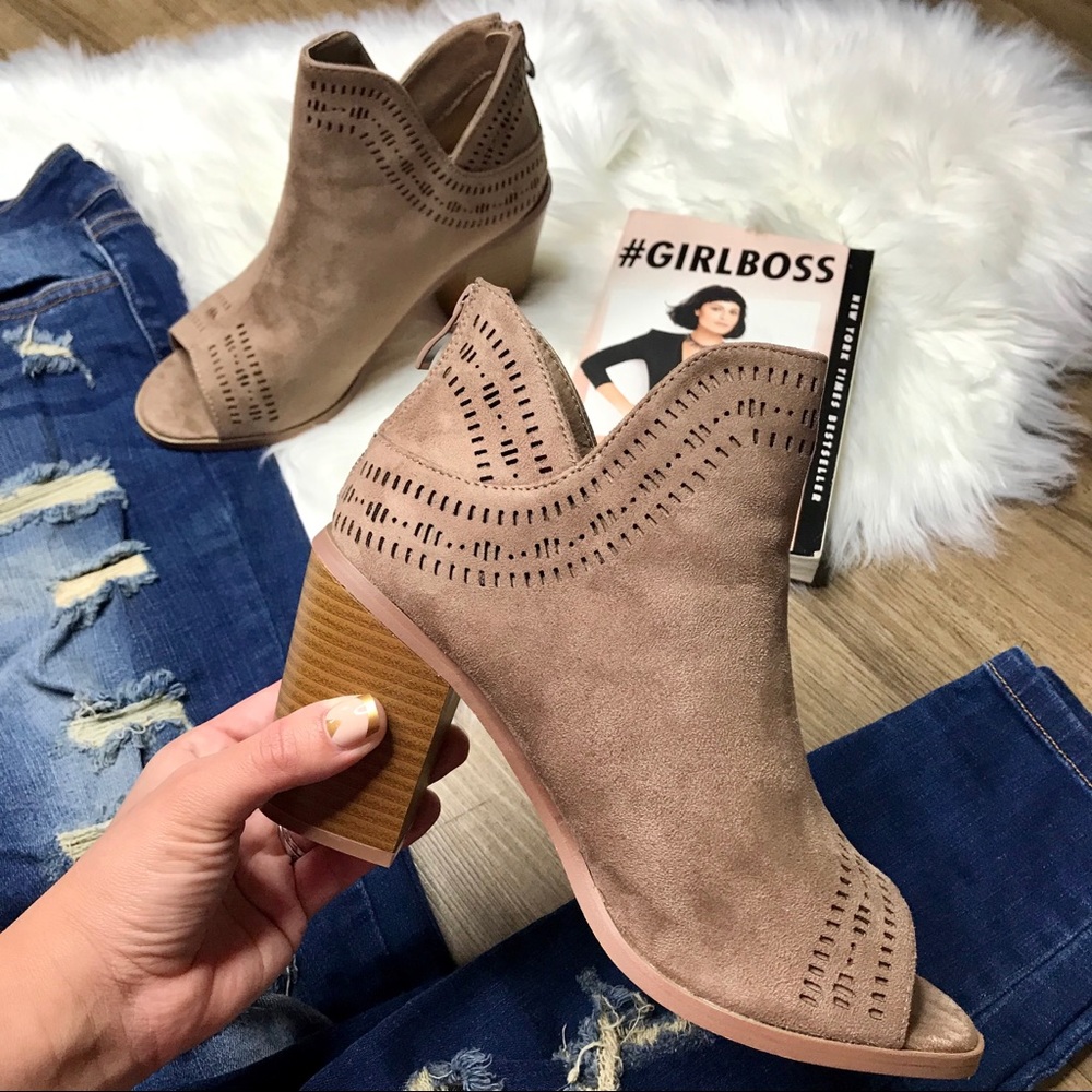 LAST PAIR Size 10❗️Taupe Peep Toe ankle boots Heel - Picture 2 of 7